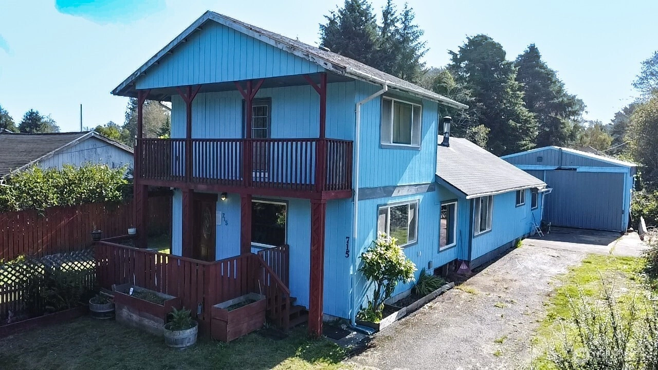 715 Copalis Beach Rd Copalis Beach WA 98535