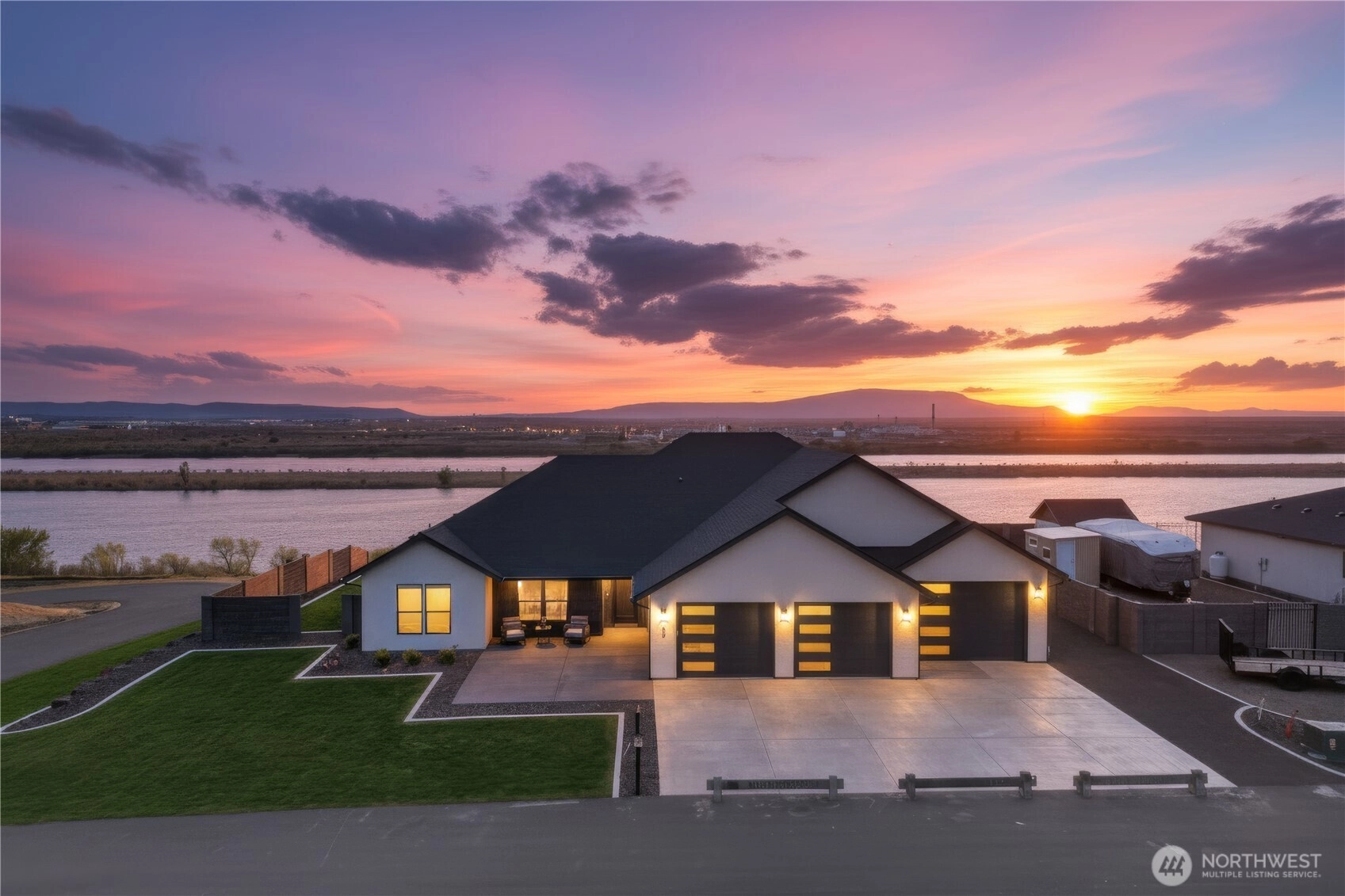 57 Columbia Bluff Ln Pasco WA 99301