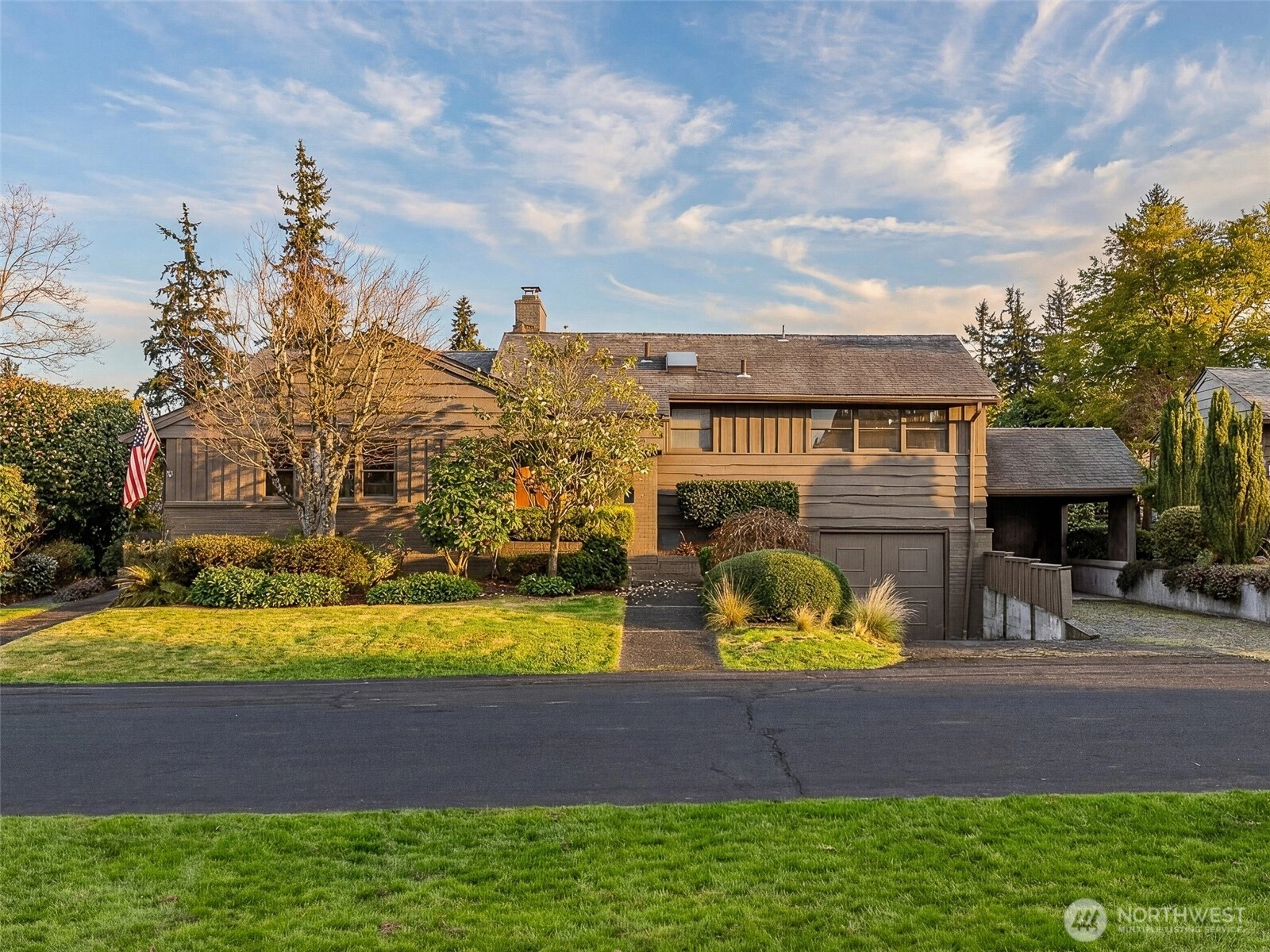 5001 NE Park Pl Seattle WA 98115