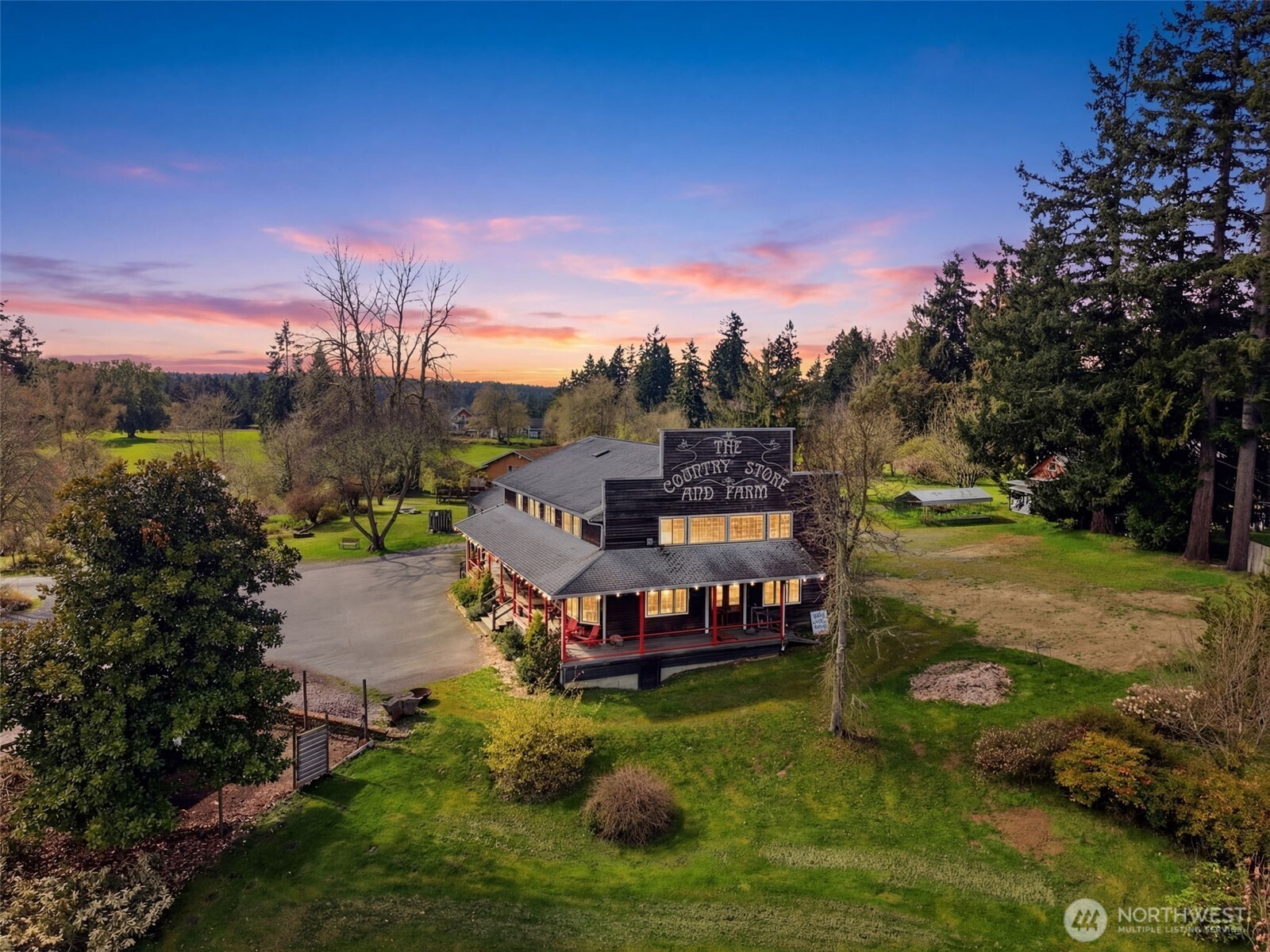 20211 Vashon Hwy SW Vashon WA 98070