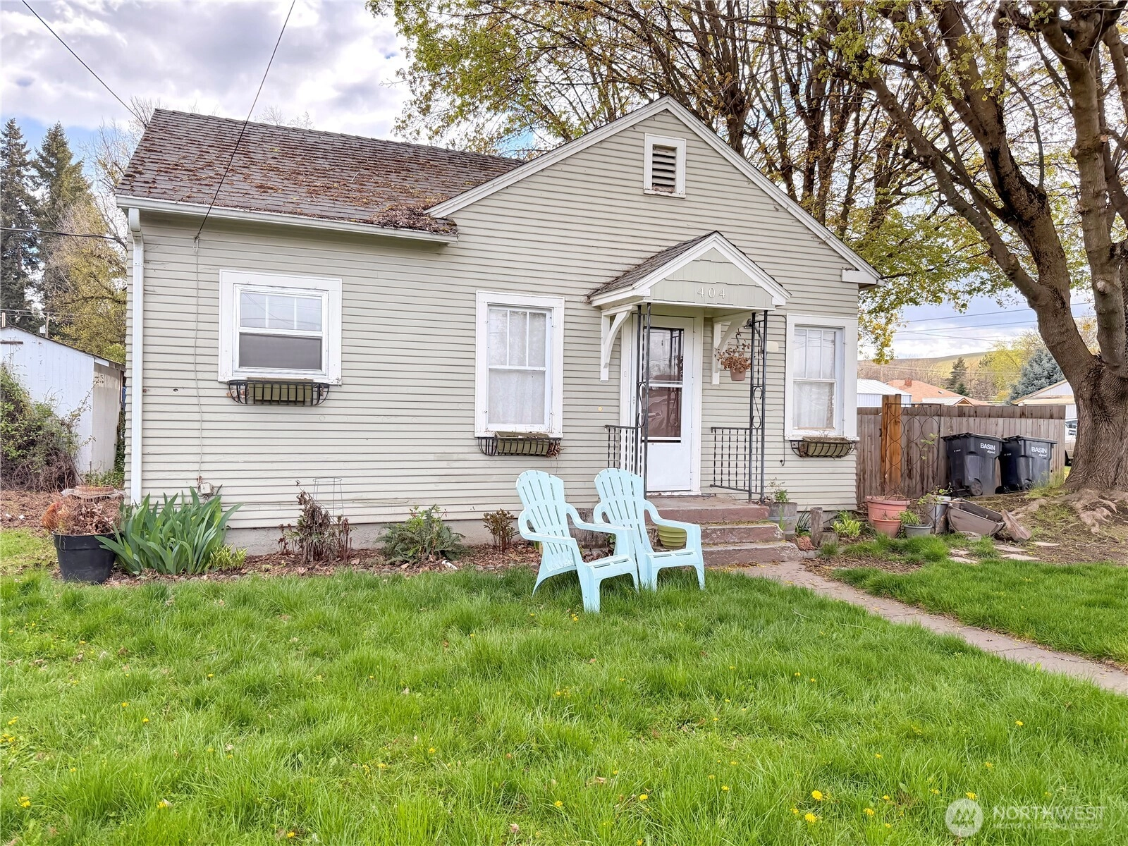 404 E Sixth Waitsburg WA 99361