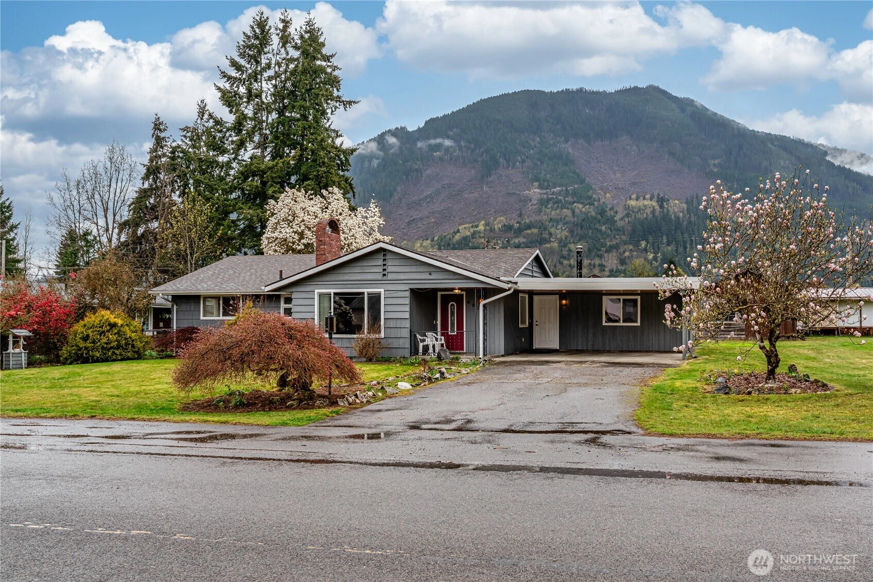 602 Commercial Ave Darrington WA 98241