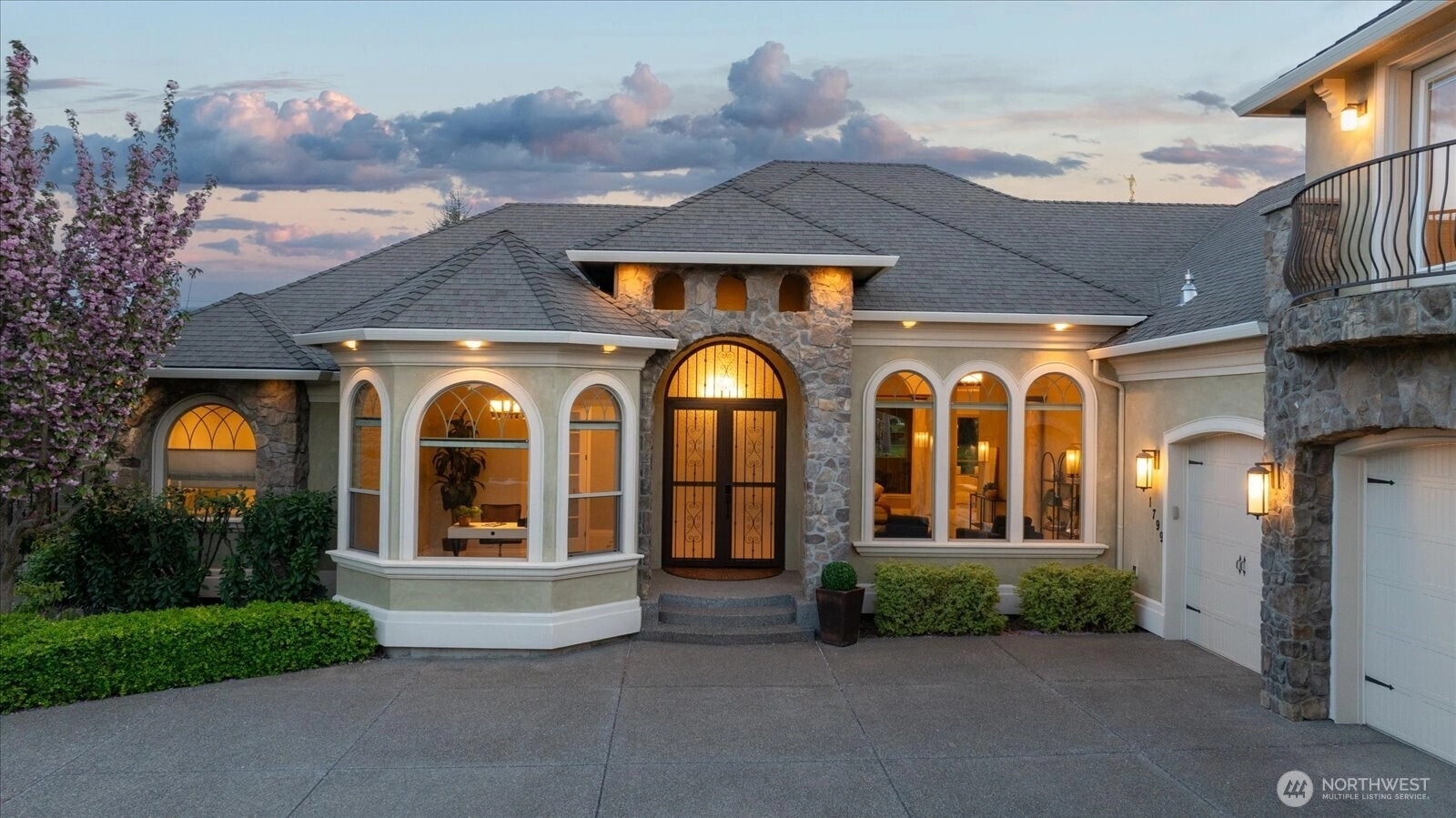 1799 Silver Ct Richland WA 99352
