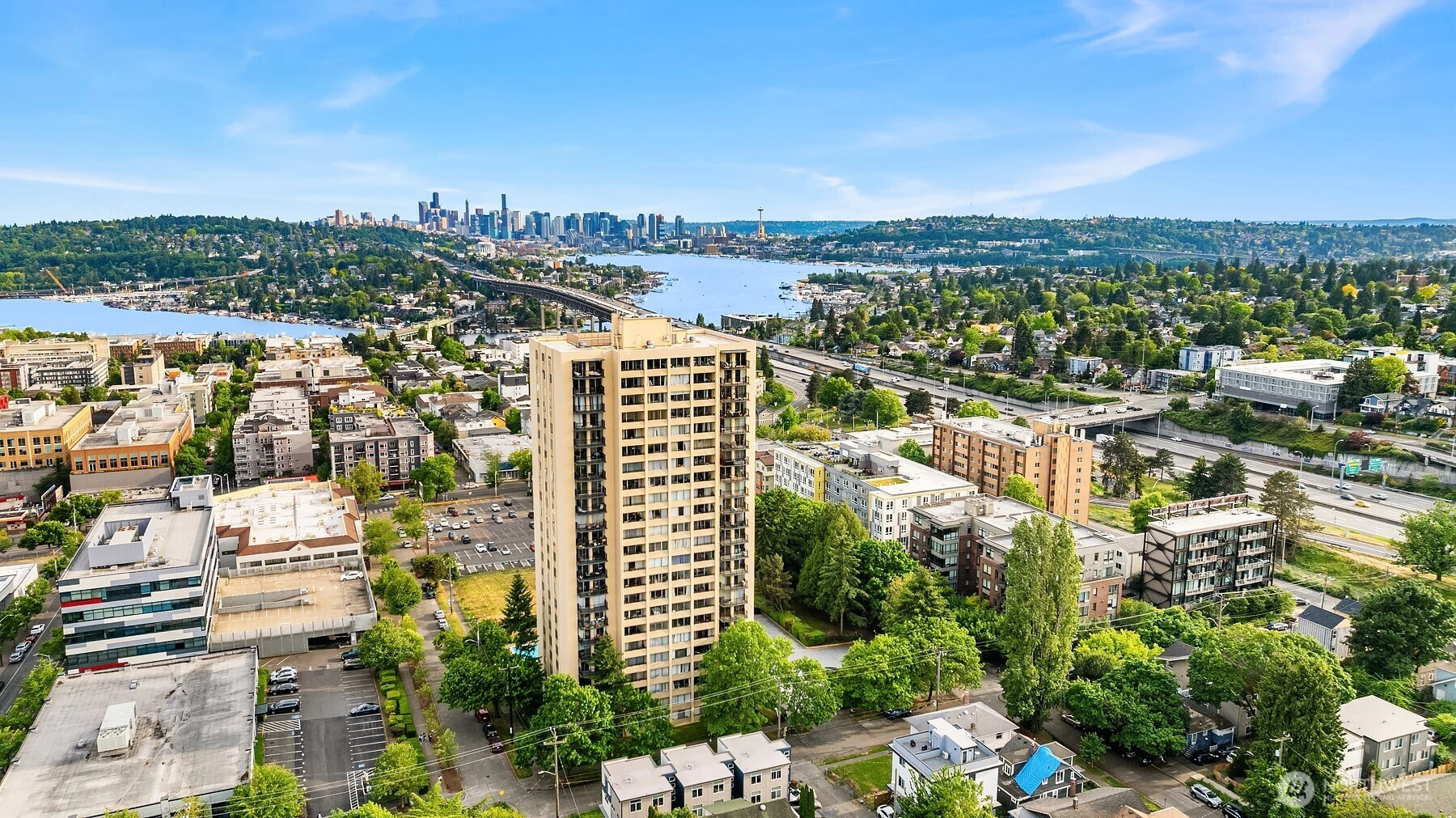 4540 8th Ave NE Unit 405 Unit 405 Seattle WA 98105