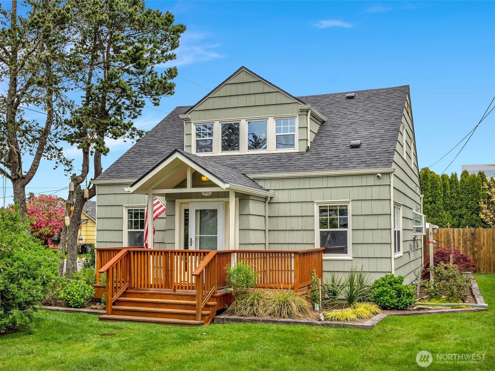 4116 L Pl Unit  Seaview WA 98644
