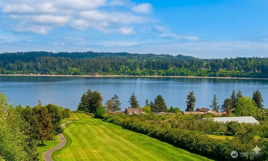 5043 Bradshaw Rd Freeland WA 98249