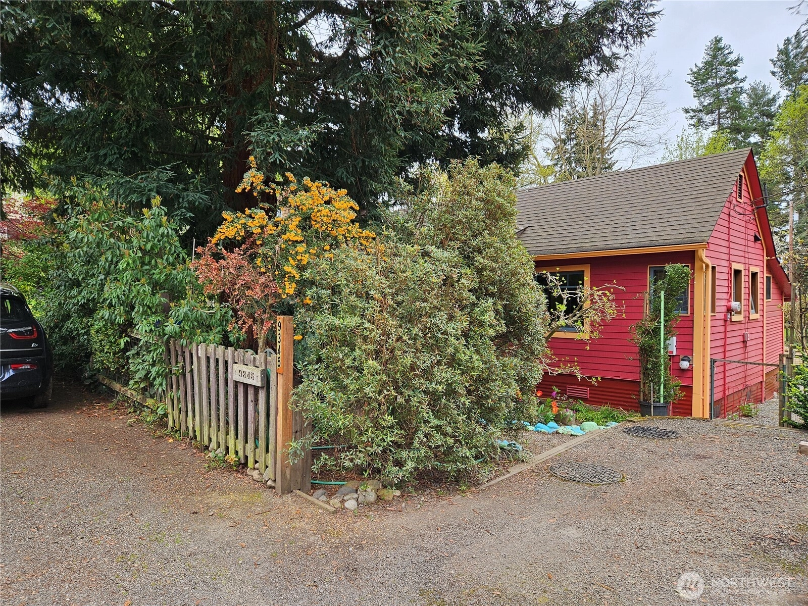 9345 NE Seaview Ave Indianola WA 98342