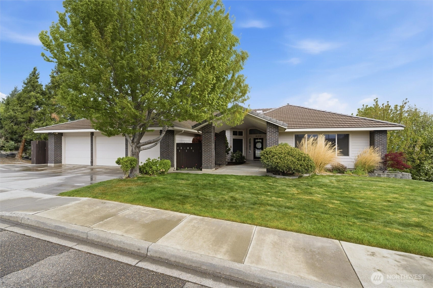 4100 W 43rd Ave Kennewick WA 99337