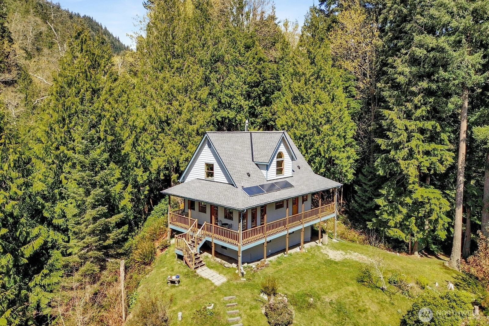 1438 Oyster Creek Ln Bow WA 98232