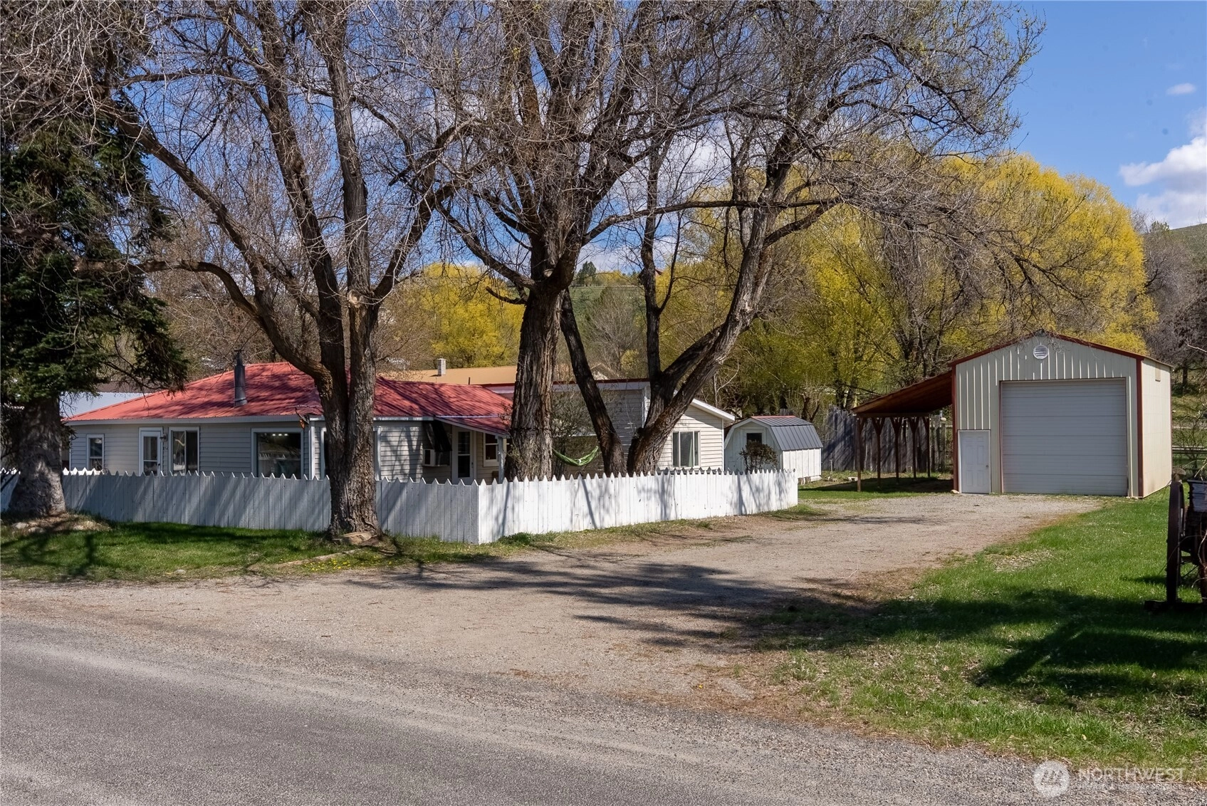 274 Corral St Winthrop WA 98862