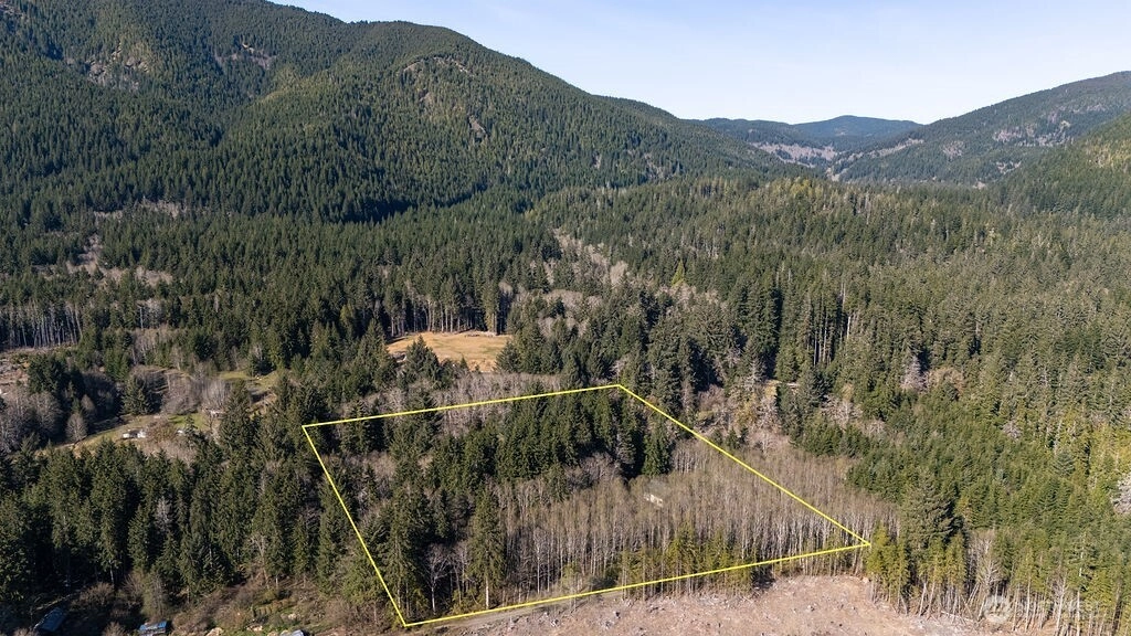 999 Night Hawk Ln Clallam Bay WA 98326