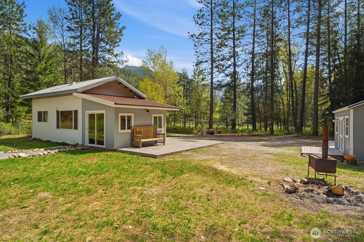 17310 Jenne Dr Entiat WA 98822