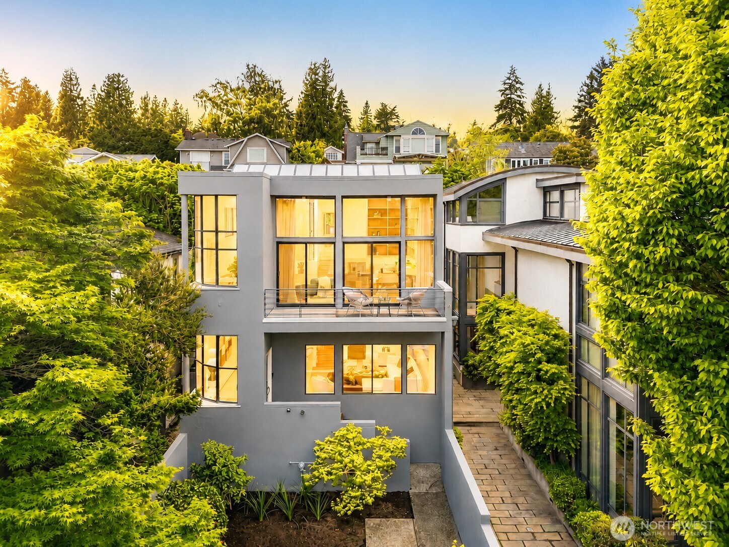 1419 Mcgilvra Blvd E Unit  Seattle WA 98112