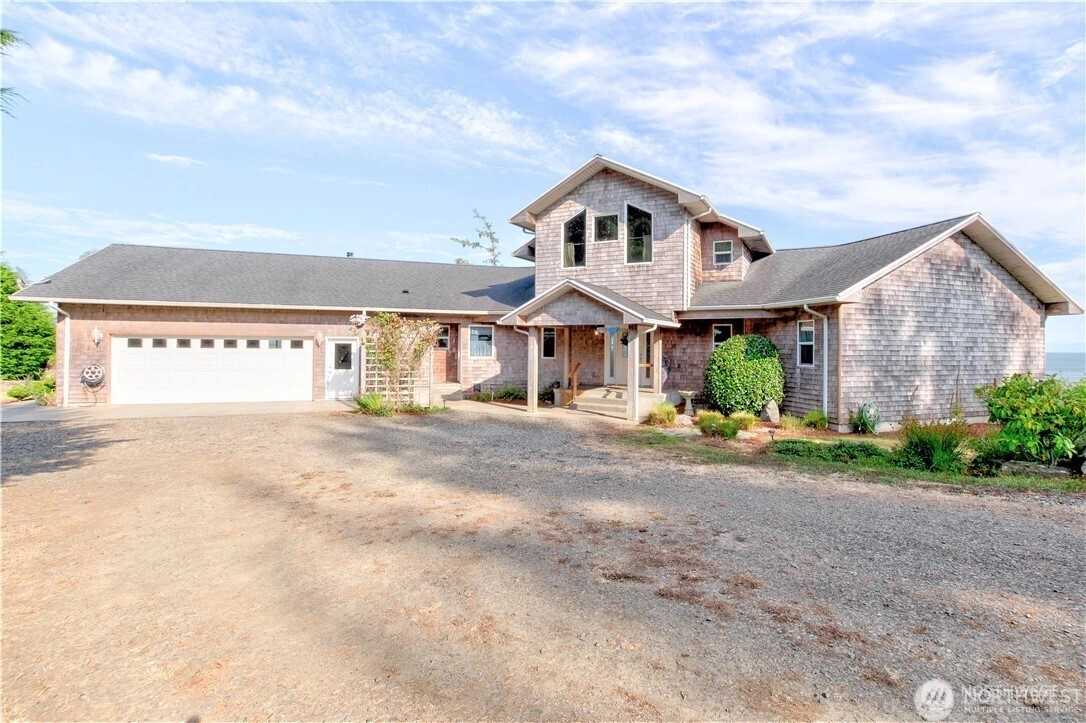 194 SW Robert Gray Dr Unit  Ilwaco WA 98624