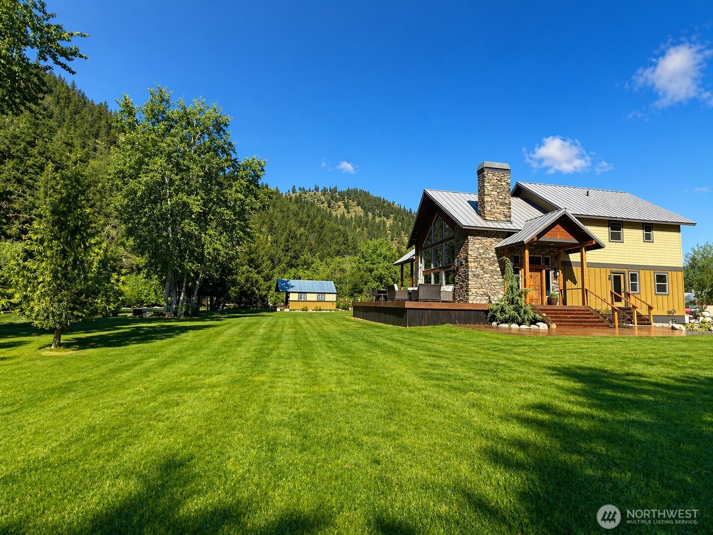 180 Country River Ln Entiat WA 98822
