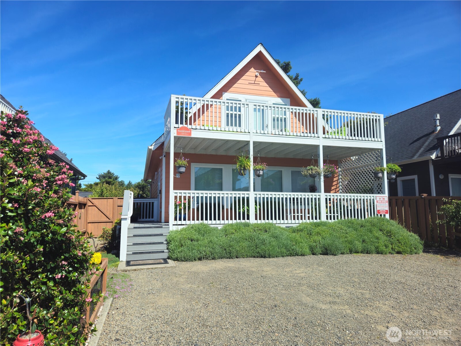 9 Darien Ln Pacific Beach WA 98571