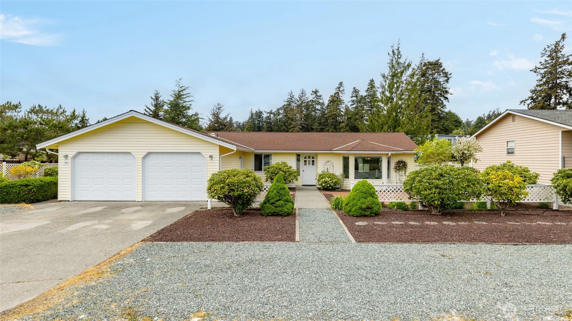 90 Chinook Pl La Conner WA 98257