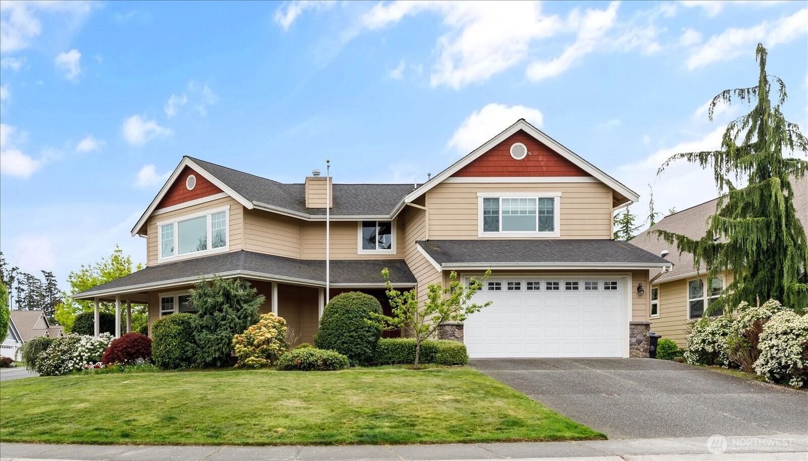 2777 SW Fairway Point Dr Unit  Oak Harbor WA 98277
