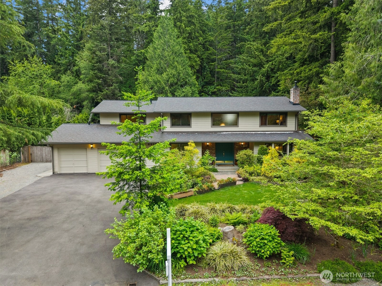 6923 237th Ave NE Redmond WA 98053