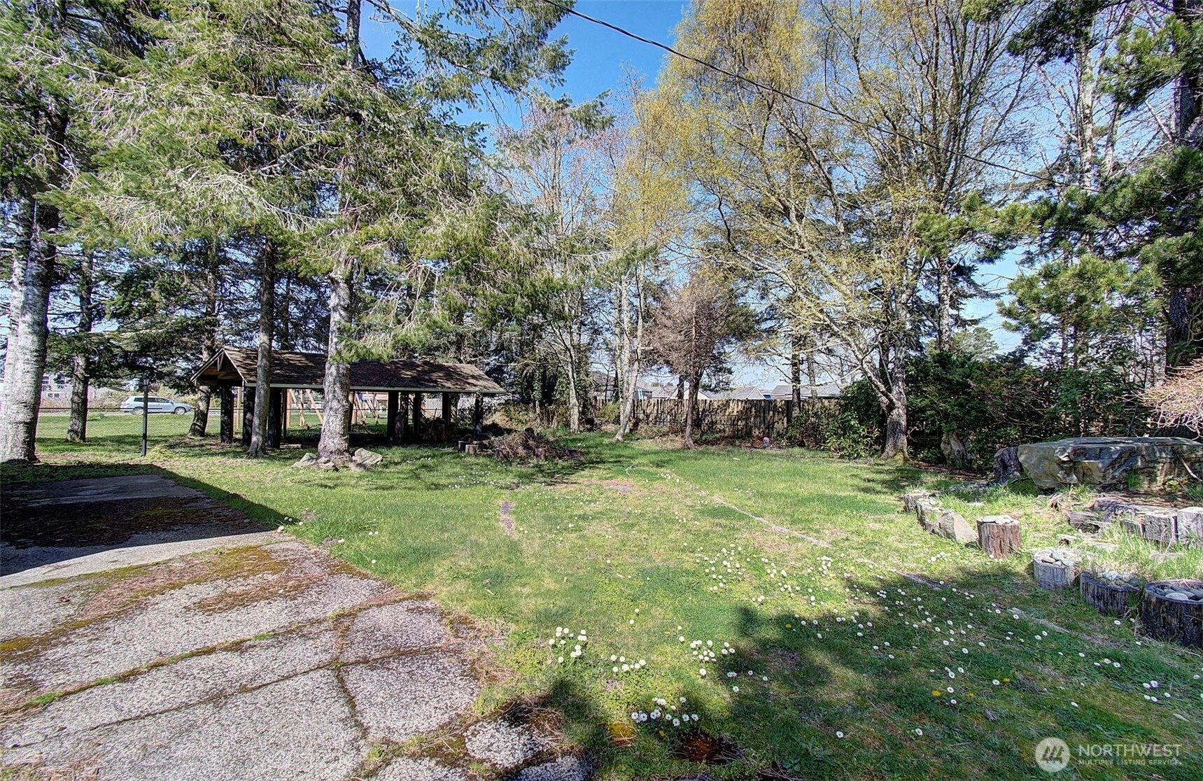 4913 N Pl Seaview WA 98644