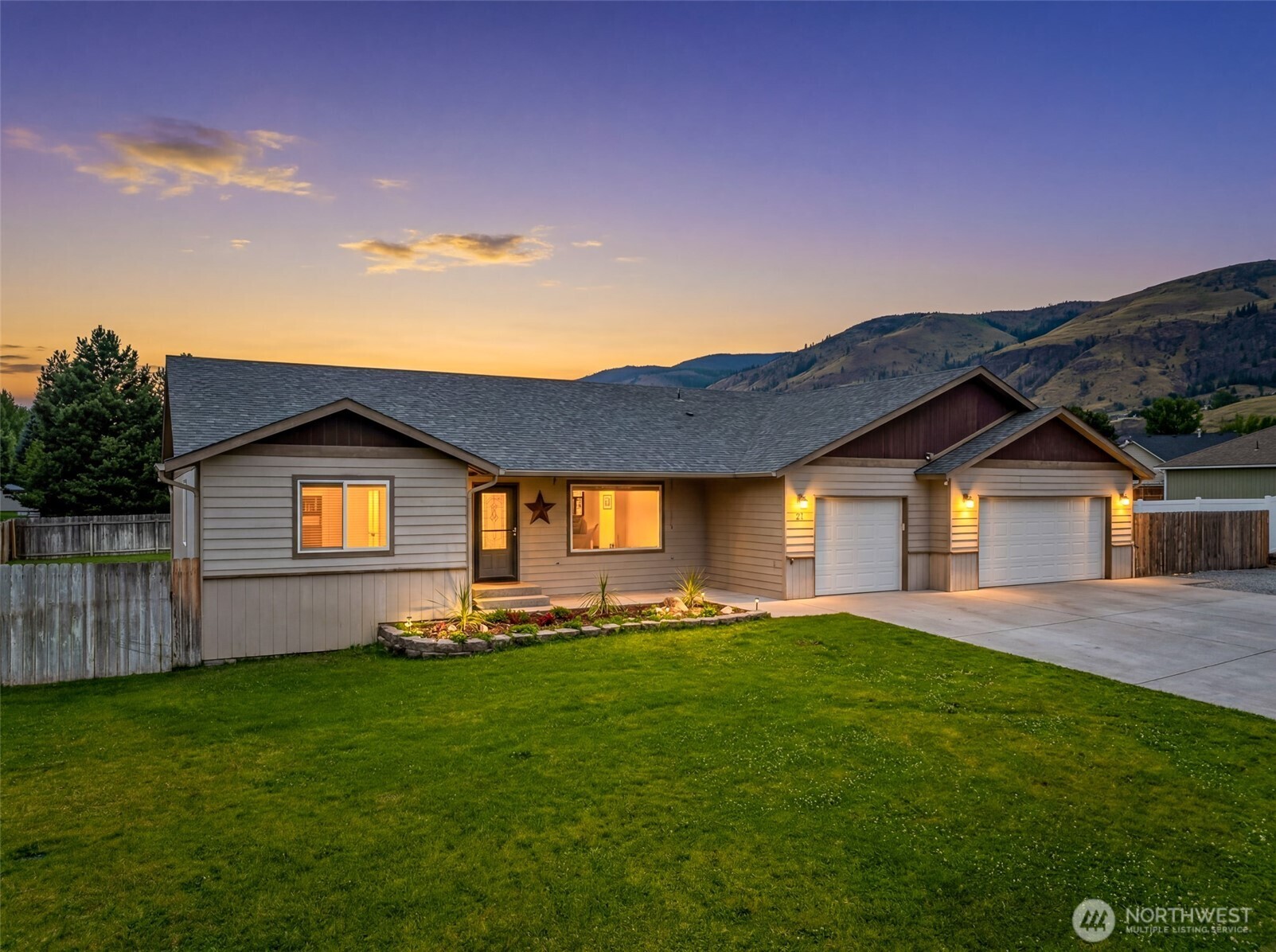 21 Ambrosia Ln Malaga WA 98828