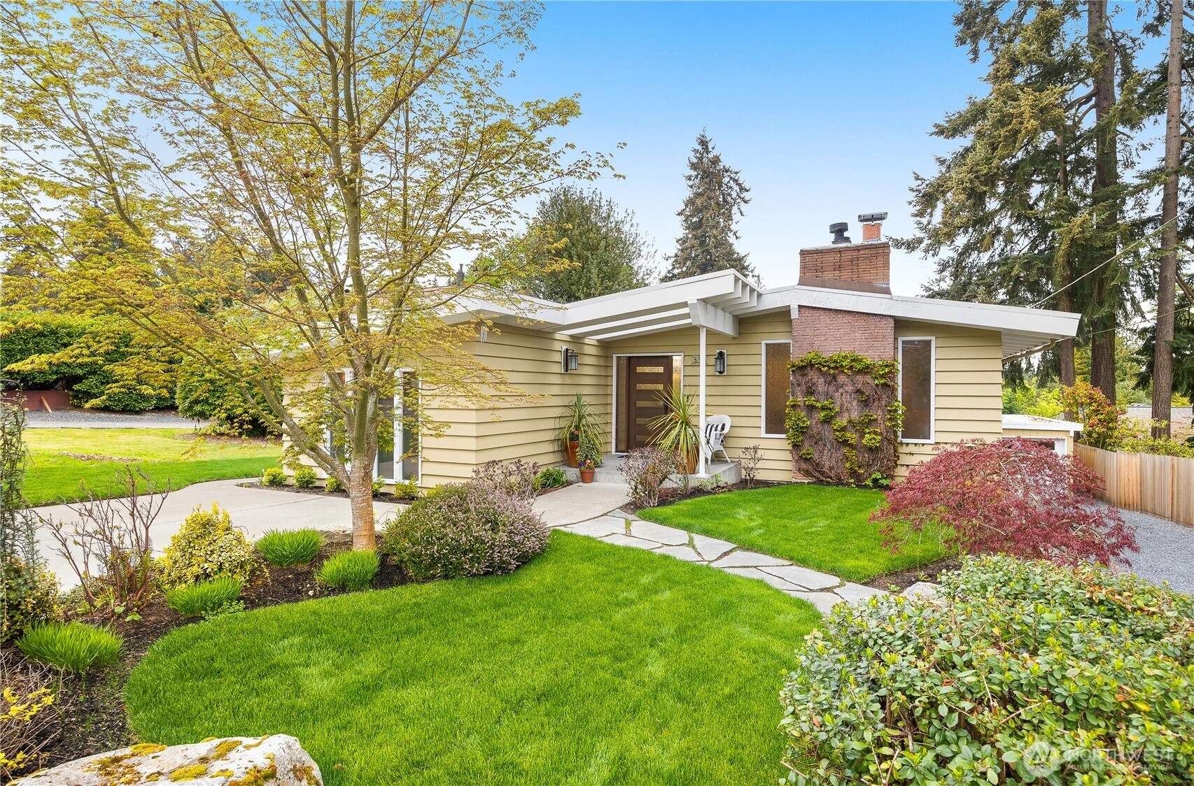336 N 160th St Unit  Shoreline WA 98133