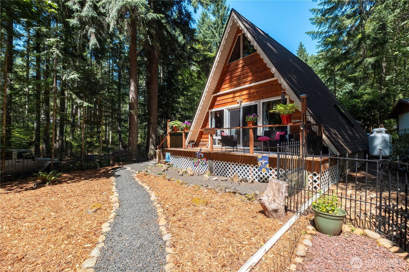 371 N Wynoochee Dr Hoodsport WA 98548