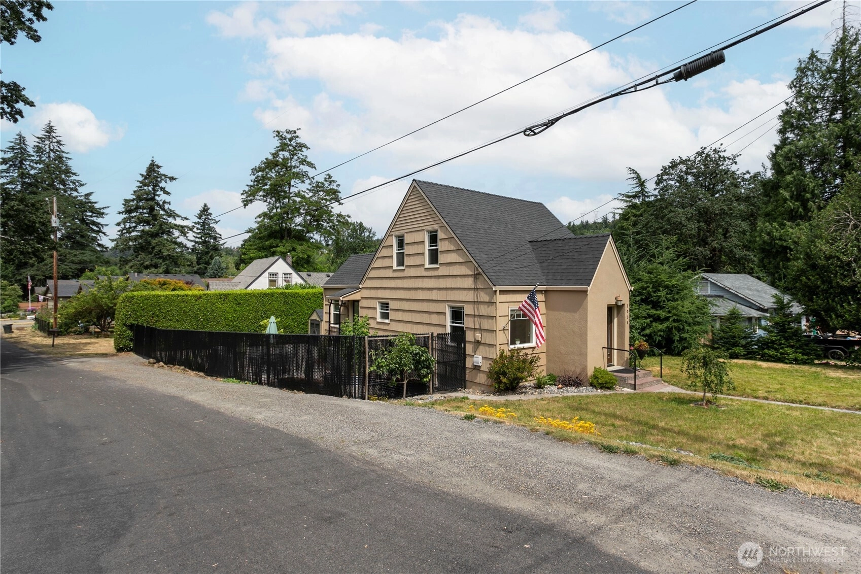 1035 5th St Washougal WA 98671