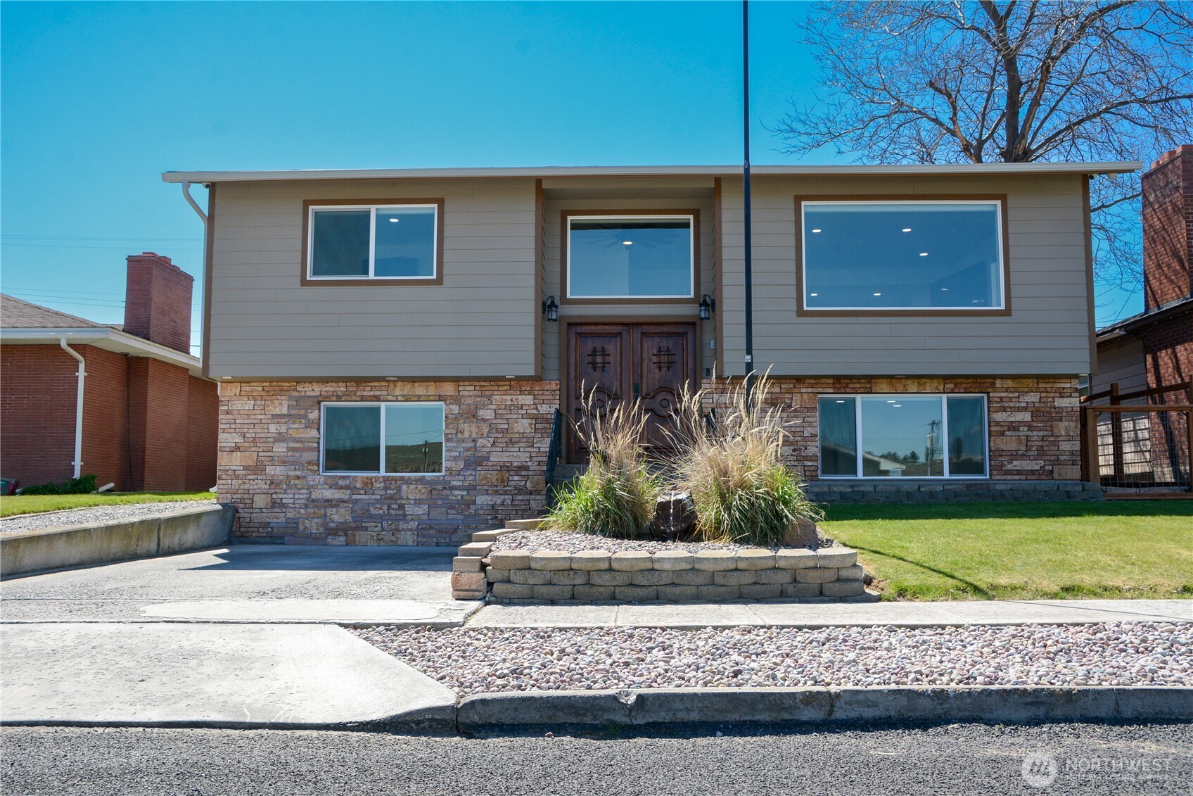 710 E 2nd Ave Unit  Odessa WA 99159