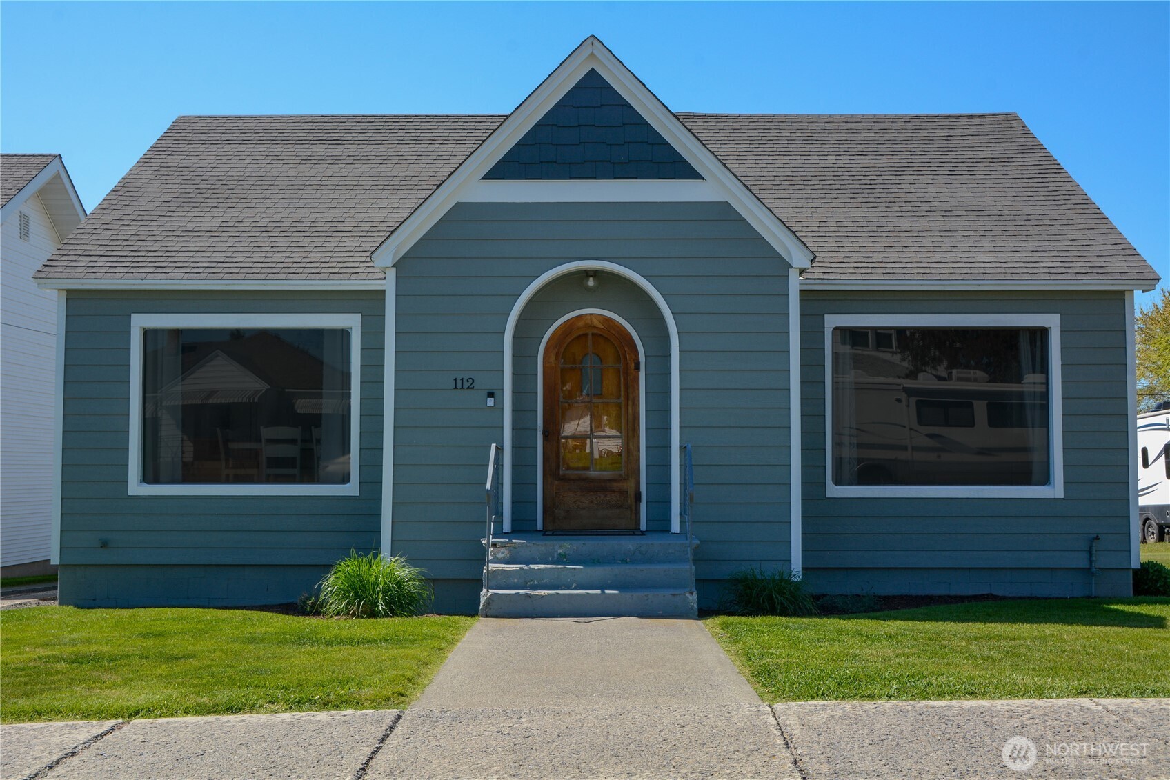 112 E 5th St Unit  Lind WA 99341