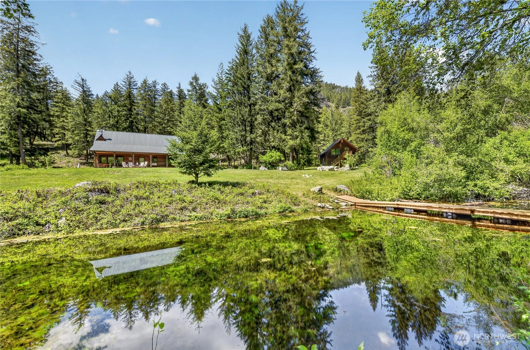 19 A And B Two Rivers Rd Mazama WA 98833