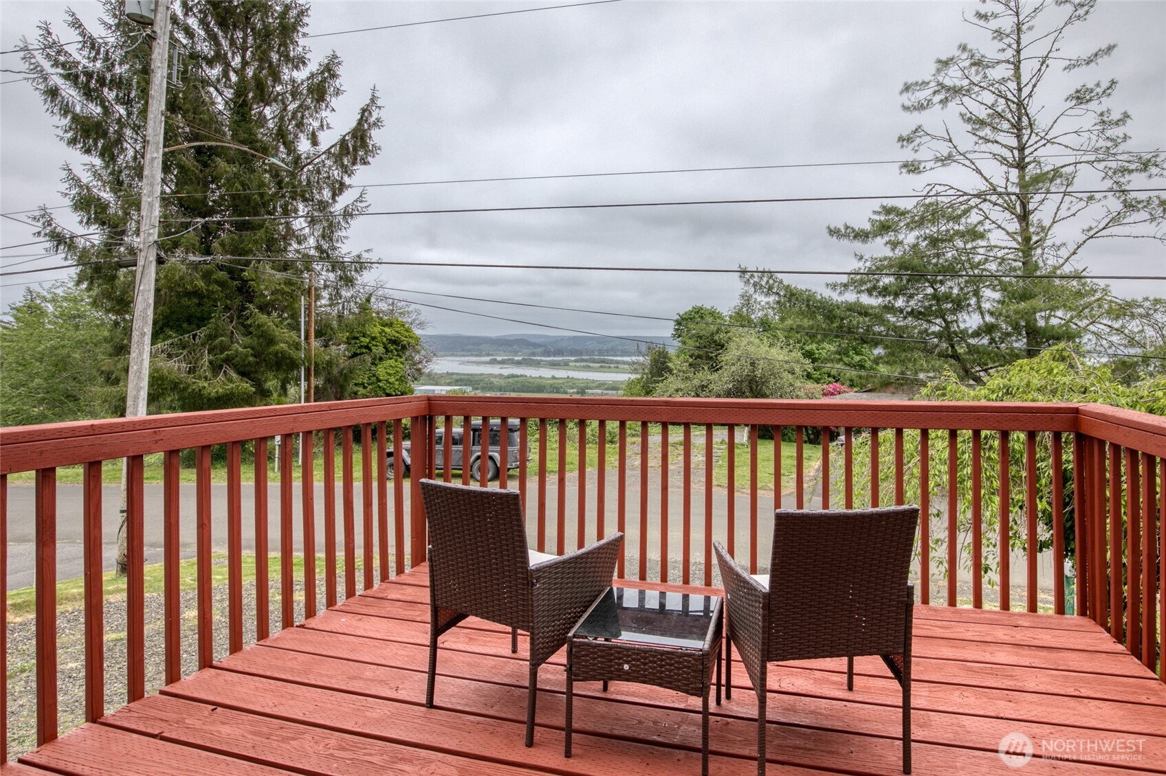 425 Beacon Hill Dr Hoquiam WA 98550
