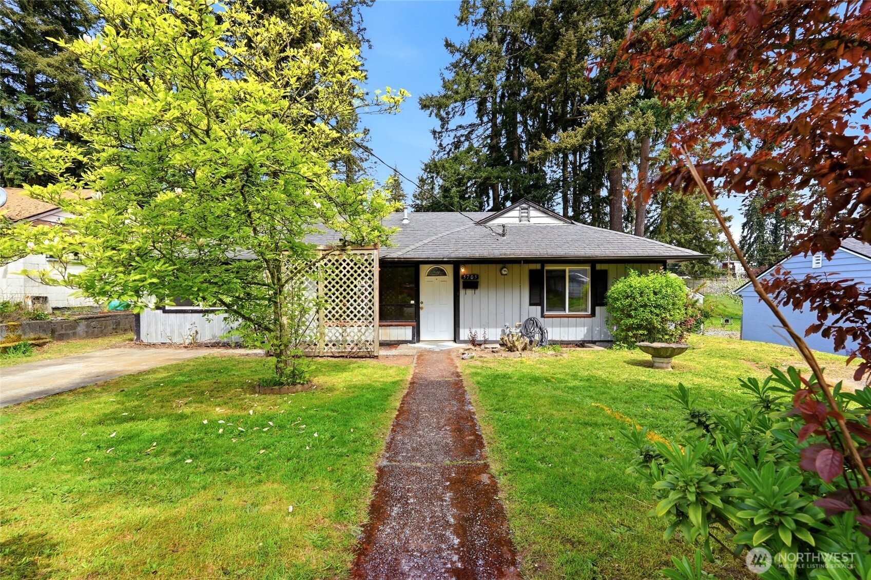 5705 238th St SW Unit  Mountlake Terrace WA 98043