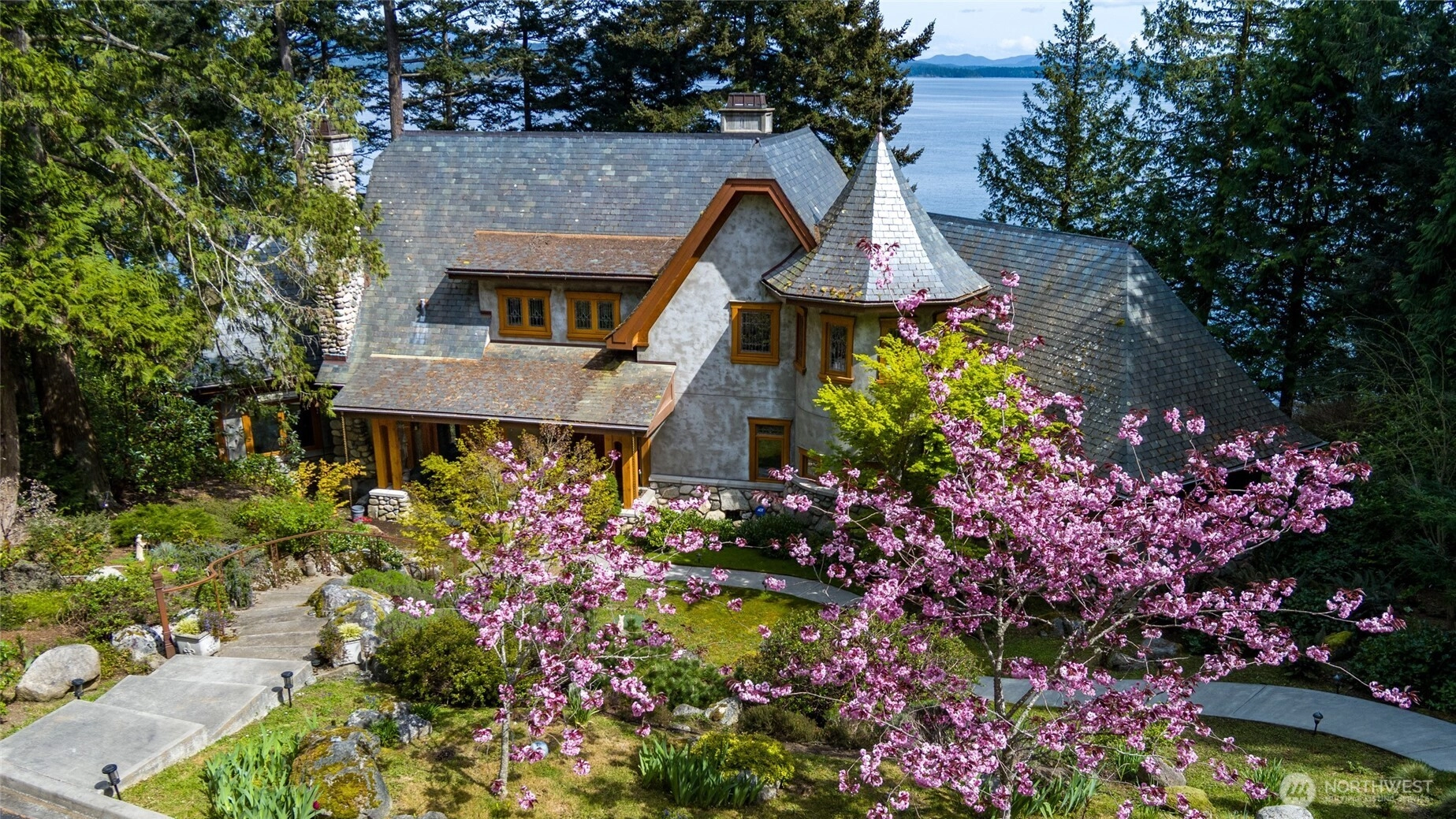 702 San Juan Dr San Juan Island WA 98250