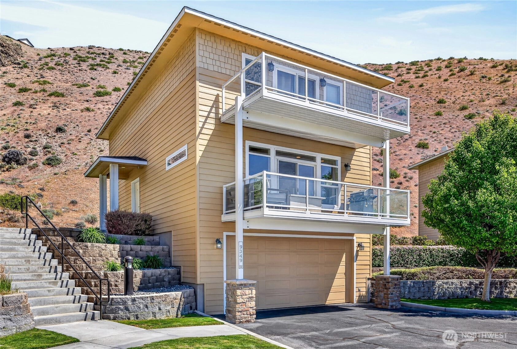 9349 NW Canyon Dr Unit  Quincy WA 98848