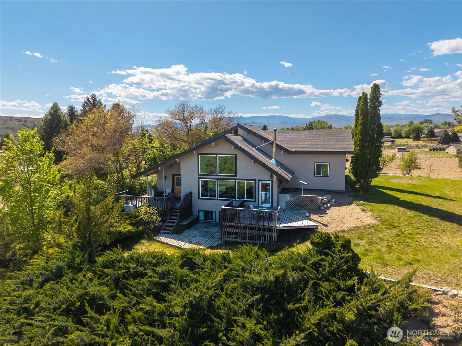 13 Parkway St Omak WA 98841