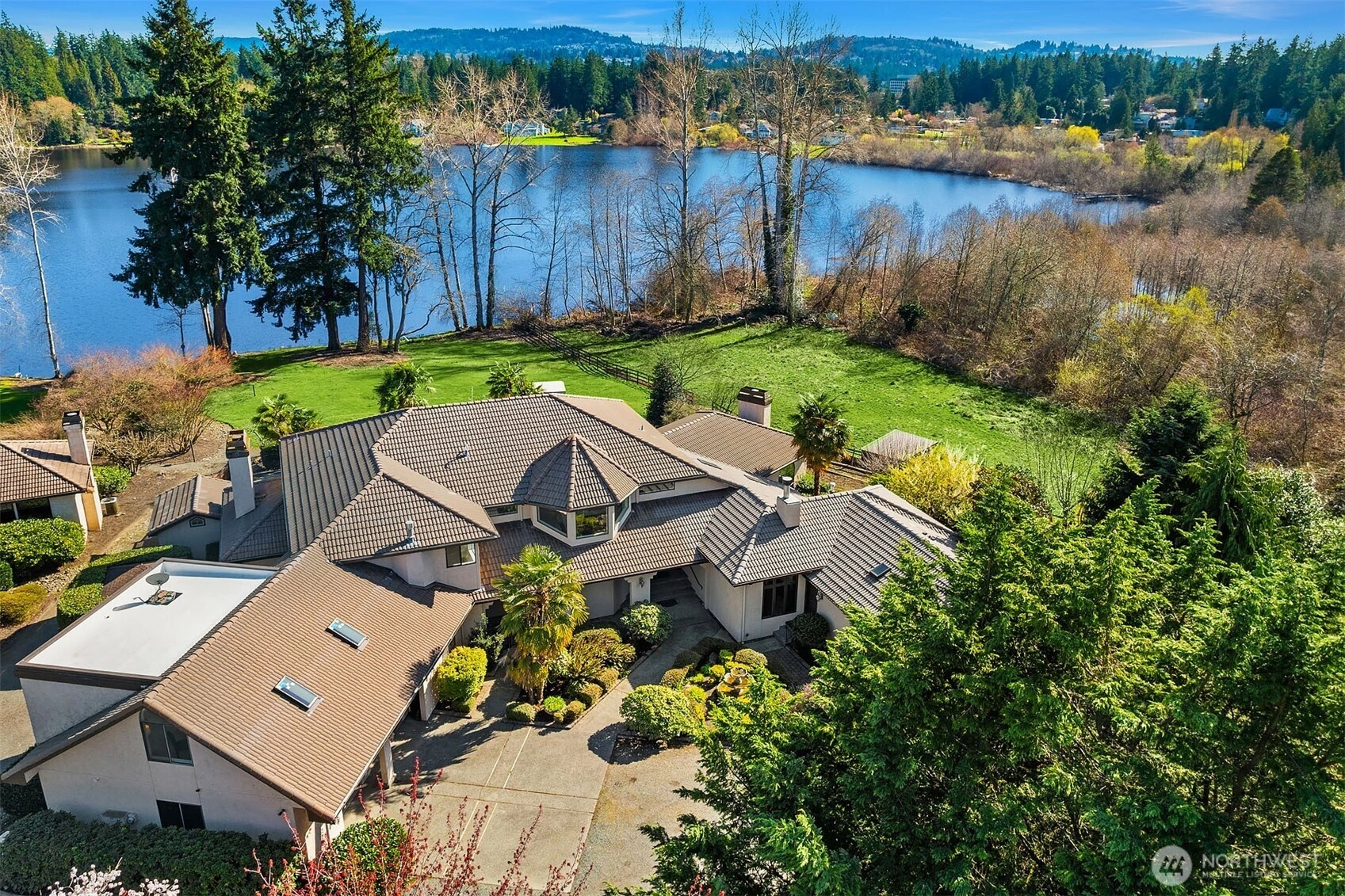 15805 SE 16th St Bellevue WA 98008