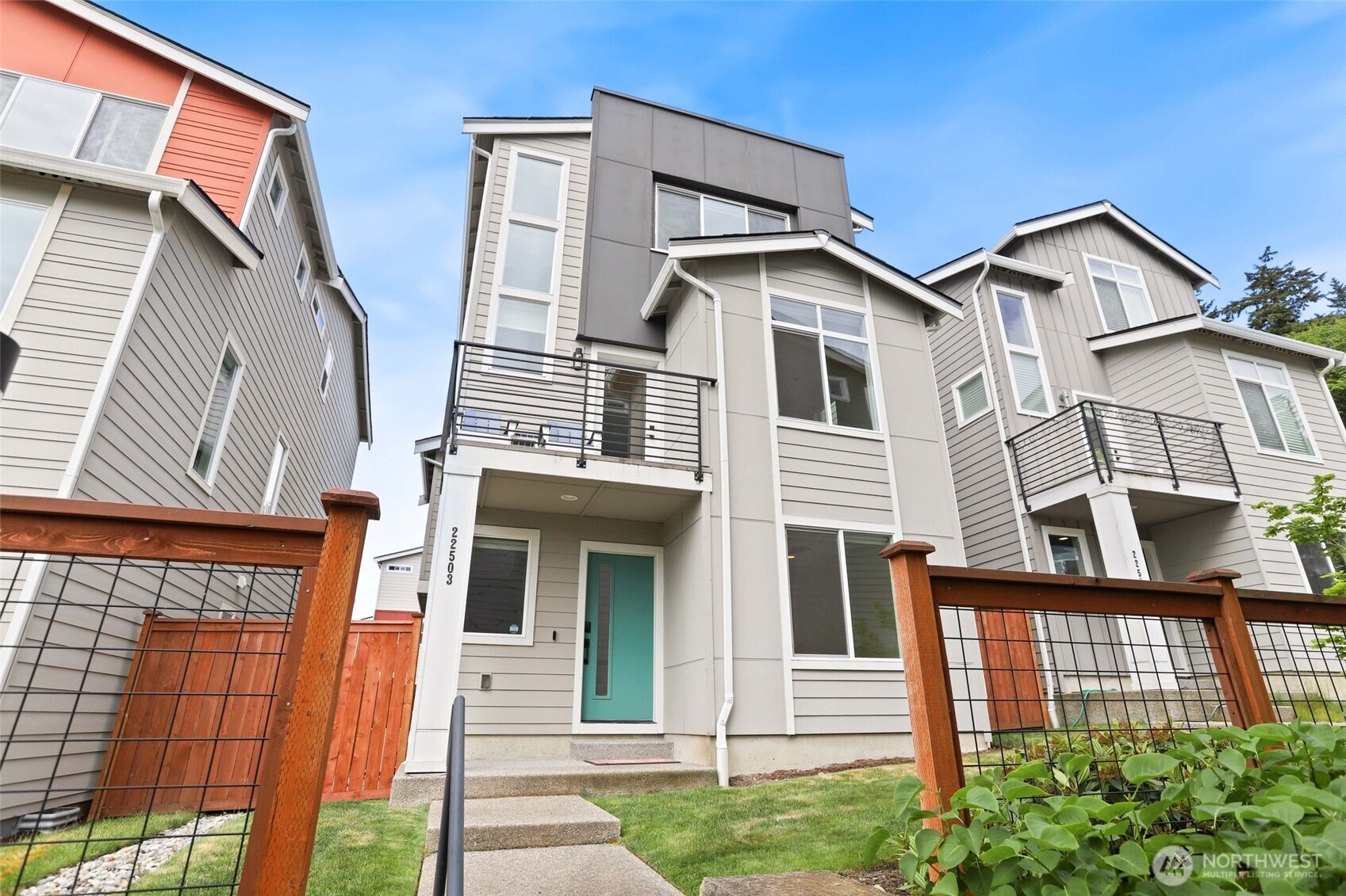 22503 70th Pl W Unit  Mountlake Terrace WA 98043