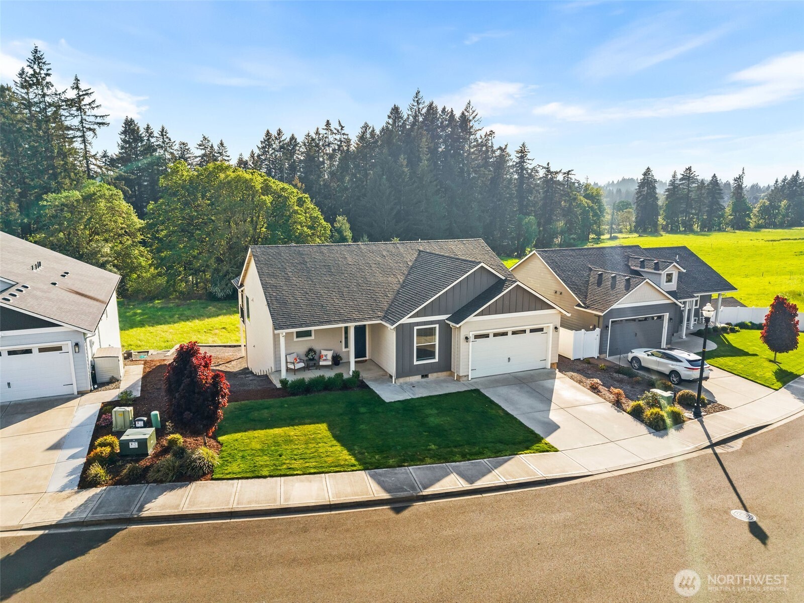 826 W Golden Eagle Ave Unit  La Center WA 98629