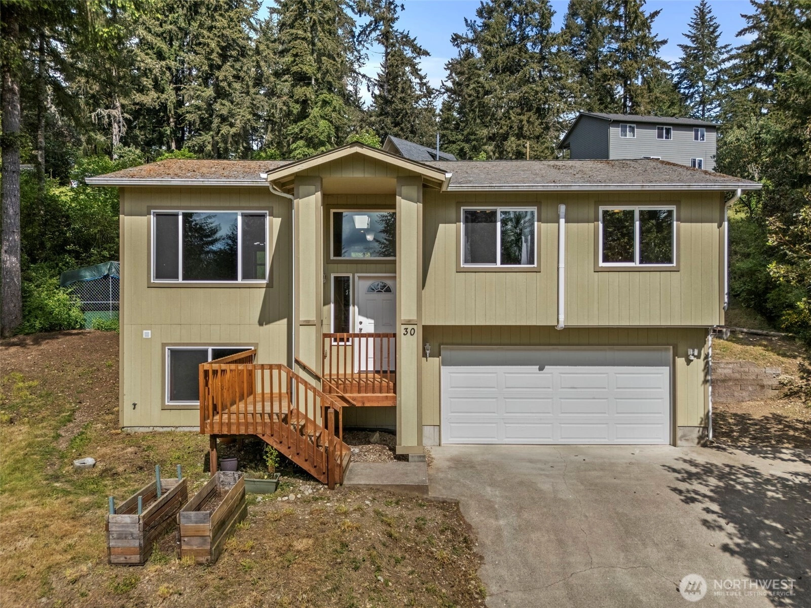 30 NE Pirates Den Rd Belfair WA 98528