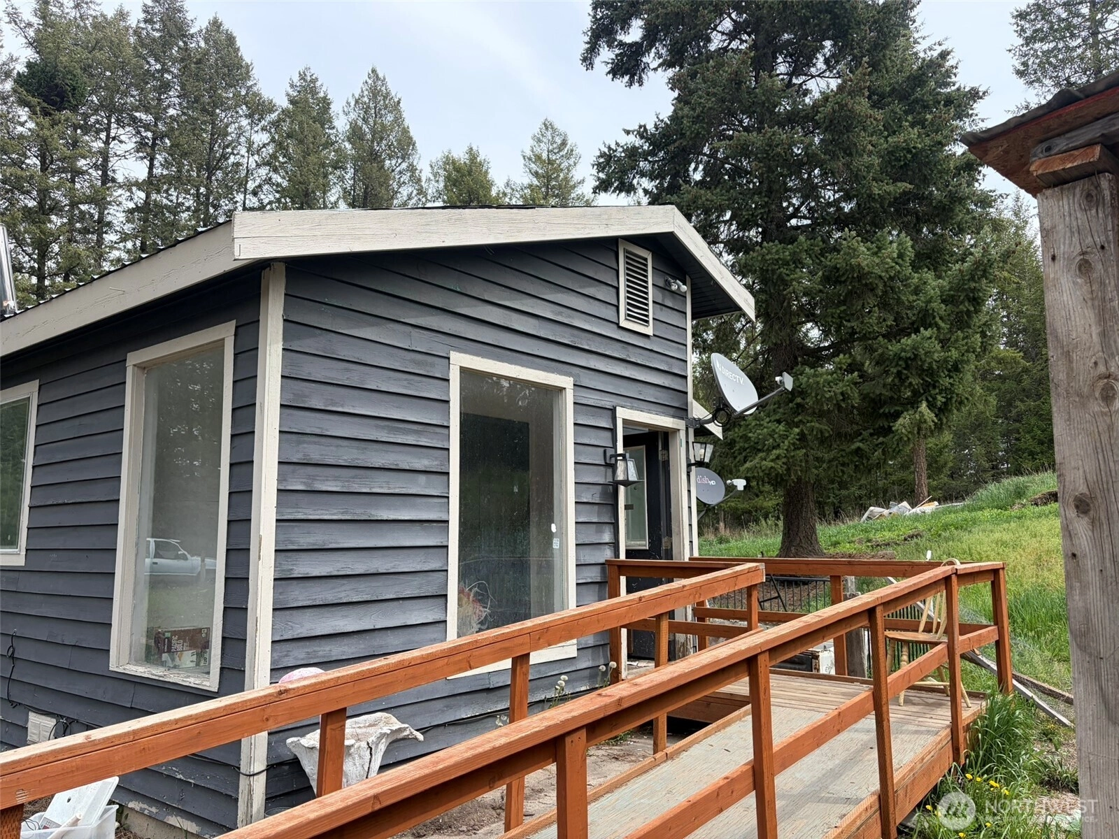 33 Old West Curlew Lake Rd Republic WA 99166