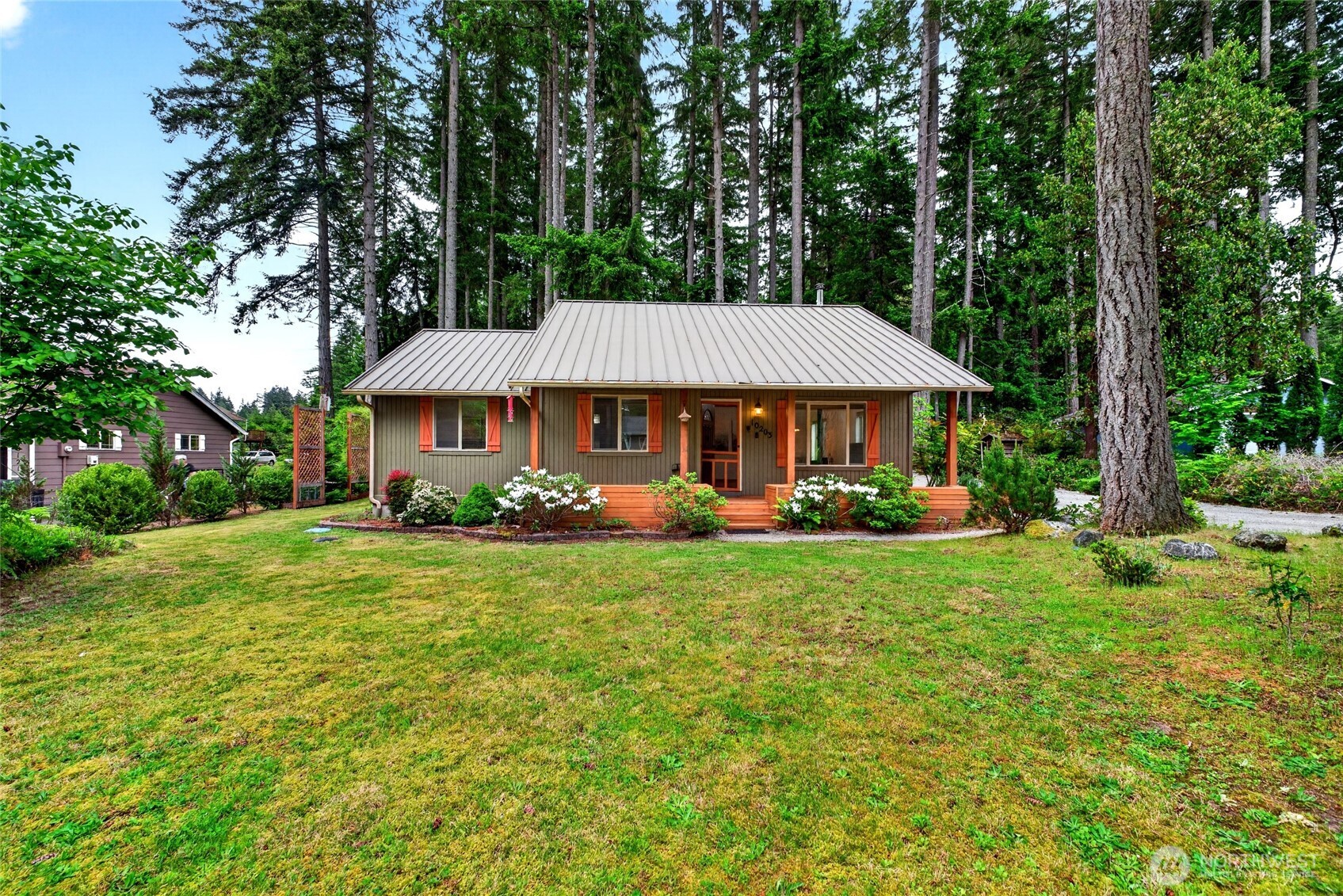 10203 Matthews Ave Unit  Anderson Island WA 98303
