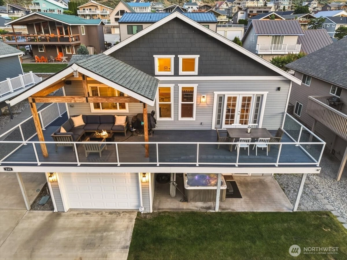 240 W Marine View Dr Unit  Orondo WA 98843