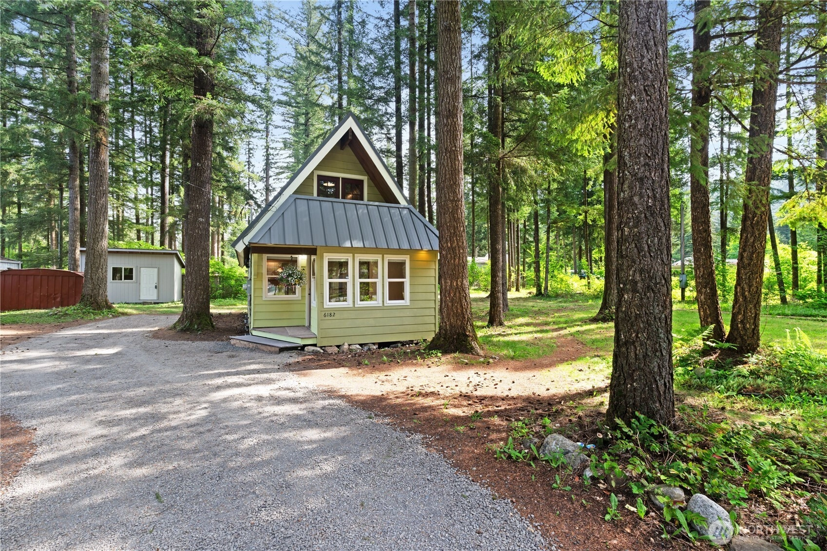 6182 Chestnut Dr Maple Falls WA 98266