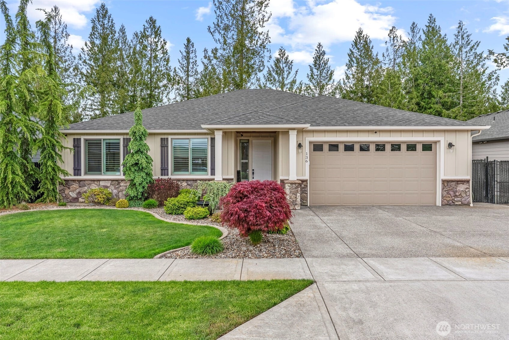 136 Zephyr Dr Silverlake WA 98645