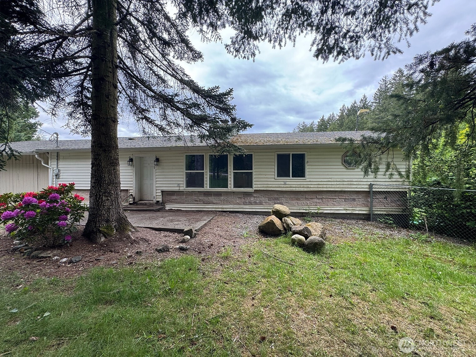 16491 E State Route 3 Allyn WA 98524