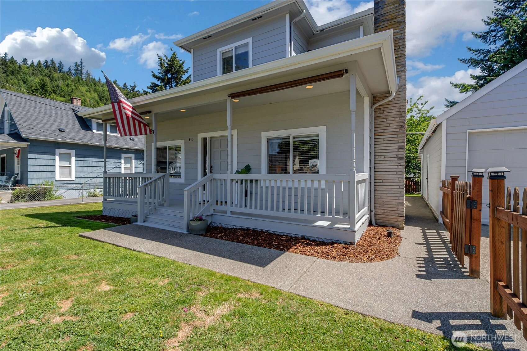 413 Long St Wilkeson WA 98396