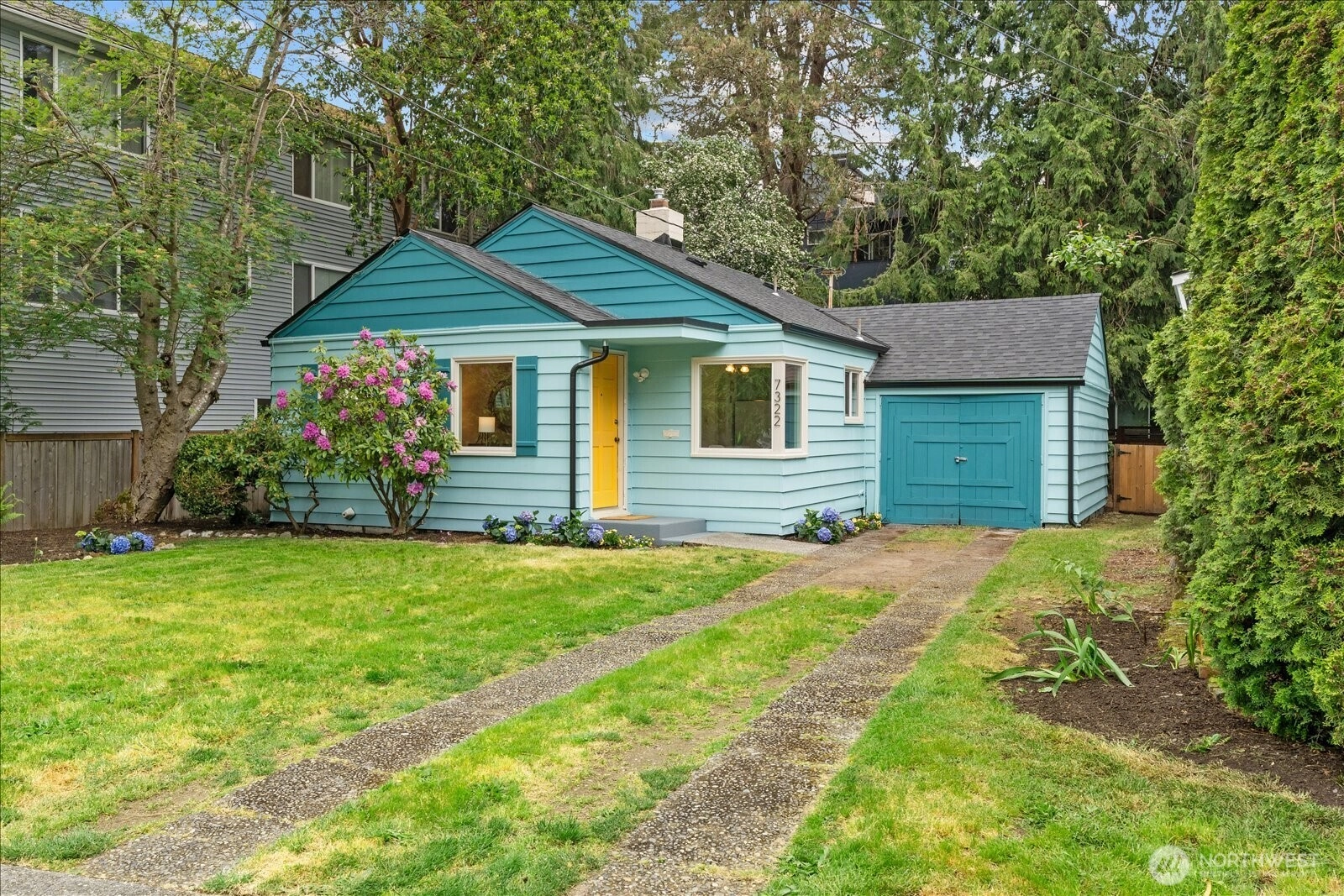 7322 47th Ave SW Unit  Seattle WA 98136
