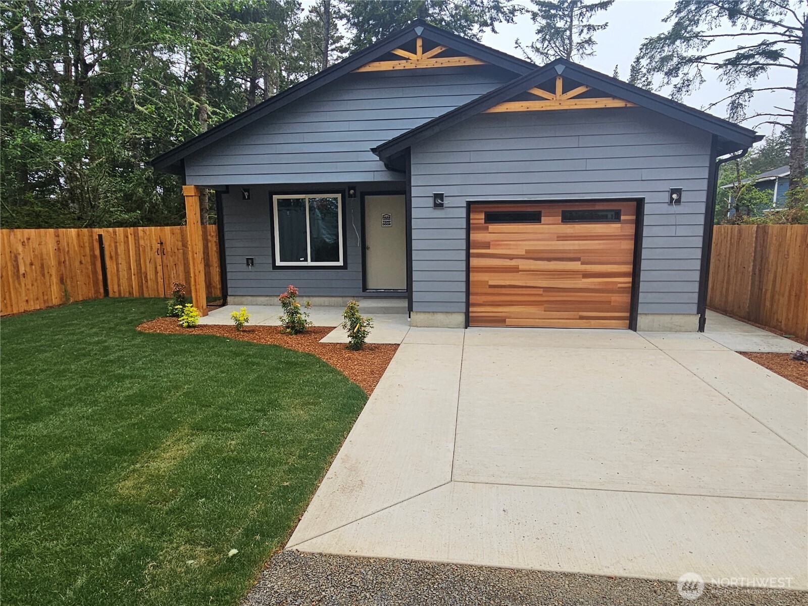 24007 V Lane Unit  Ocean Park WA 98640