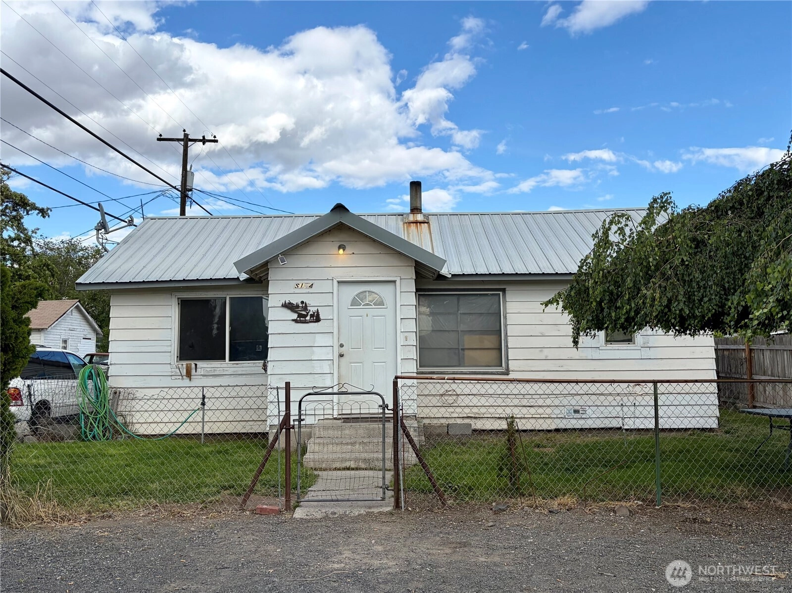 114 S 3rd St Unit  Coulee City WA 99115